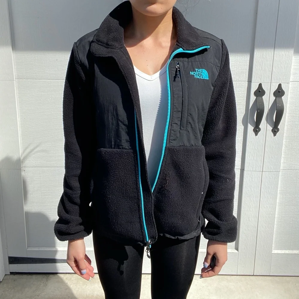 The North Face Classic Denali Fleece Jacket - Picture 6 of 7